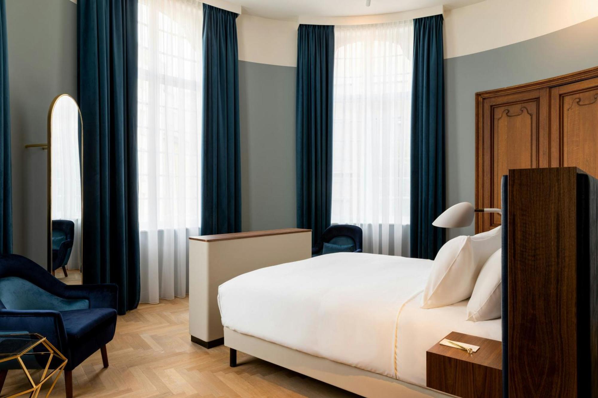Sapphire House Antwerp, Autograph Collection Hotel Exterior photo A bedroom at the hotel