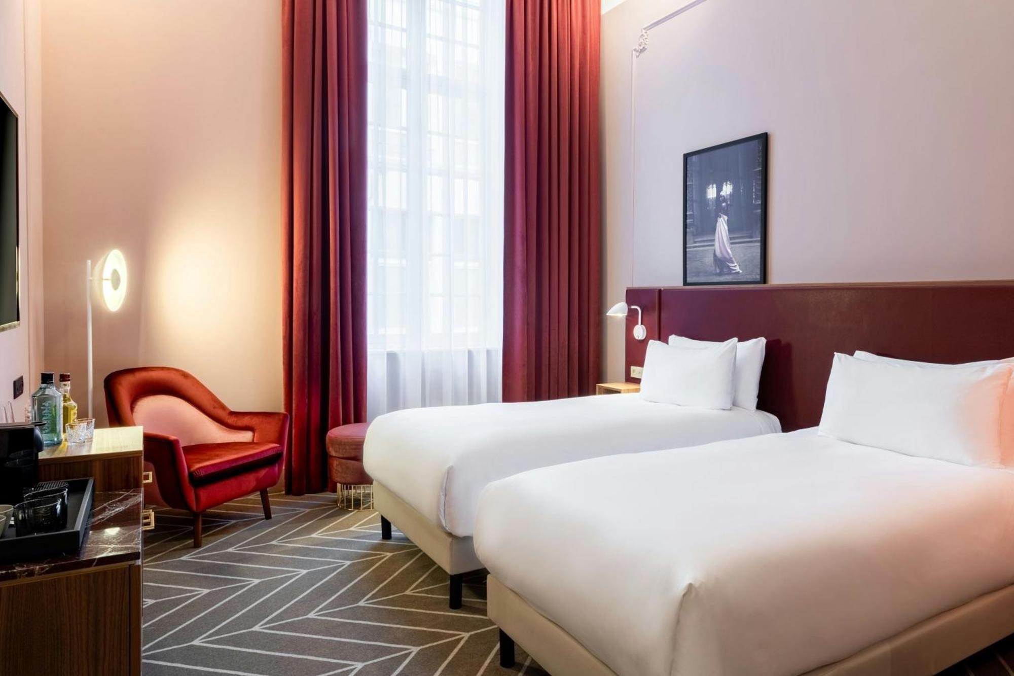 Sapphire House Antwerp, Autograph Collection Hotel Exterior photo A room at the hotel
